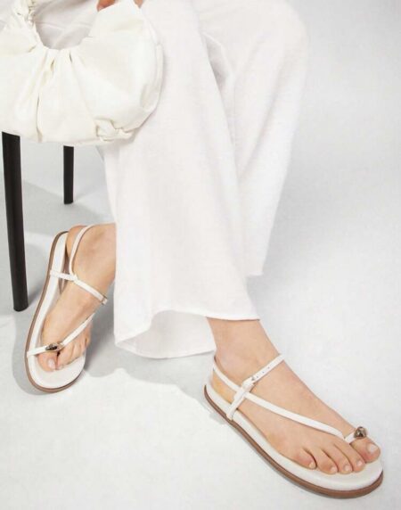 Tendances SOFA Femmes Sandales plates confortables en métal blanc pour vos sorties en Jour  